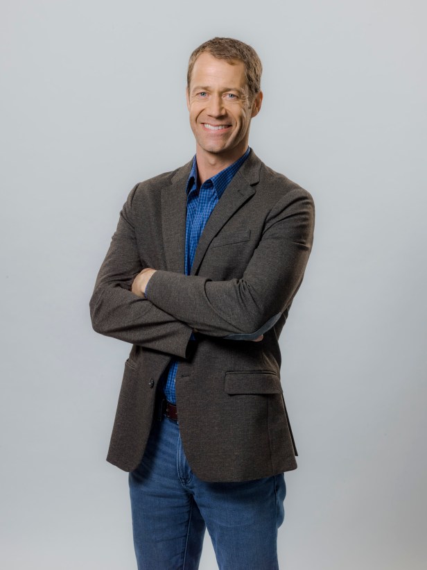 Deadly Deed A Fixer Upper Mystery Final Photo Assets